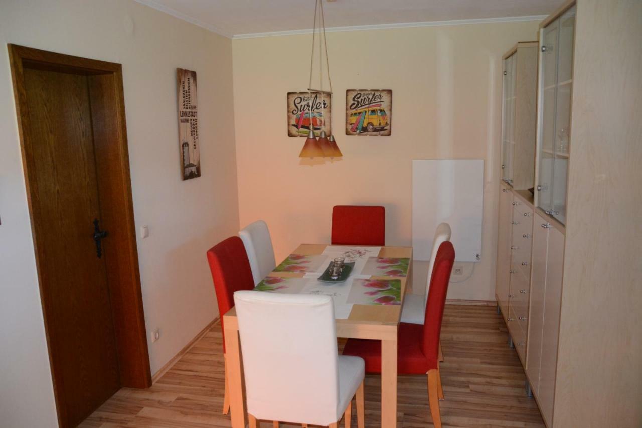 Ferienwohnung Burgblick Bilstein エクステリア 写真