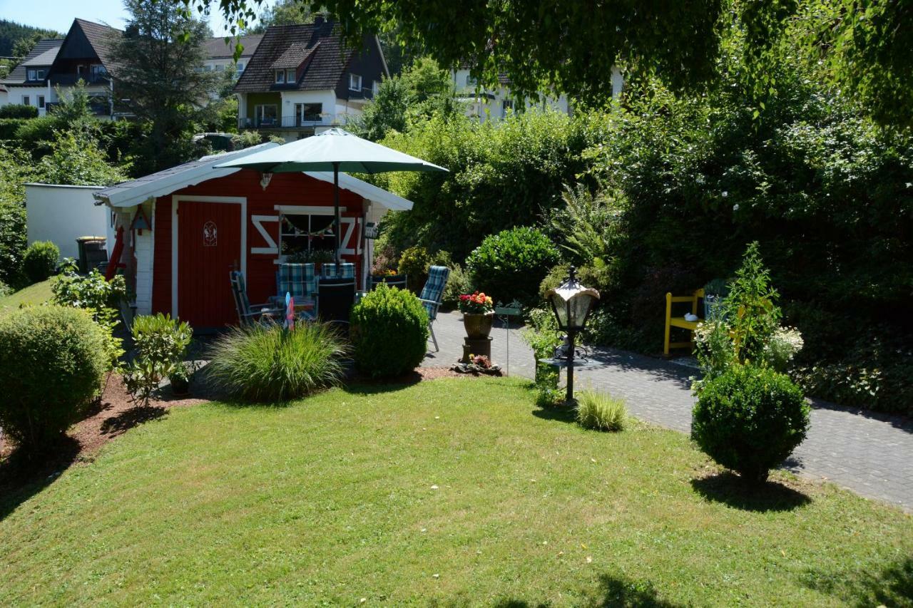 Ferienwohnung Burgblick Bilstein エクステリア 写真